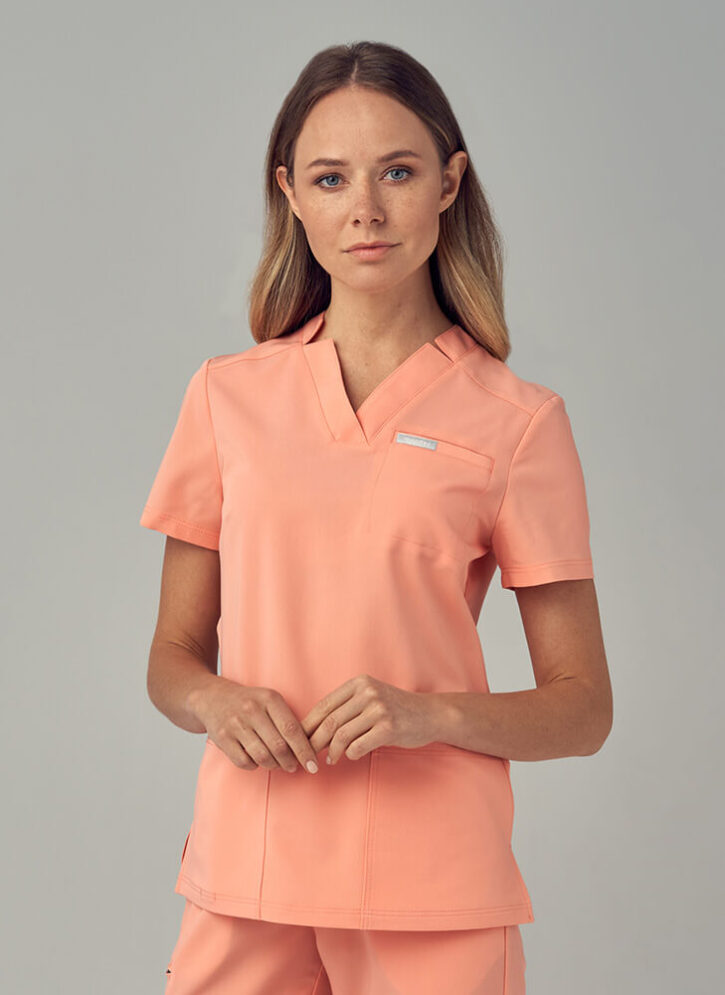 Bluza Medyczna Damska – Scrubs Comfy Peach