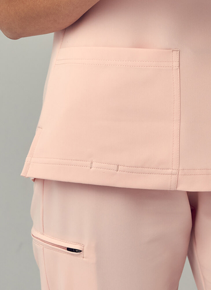 Bluza Medyczna Damska – Scrubs Comfy Pink