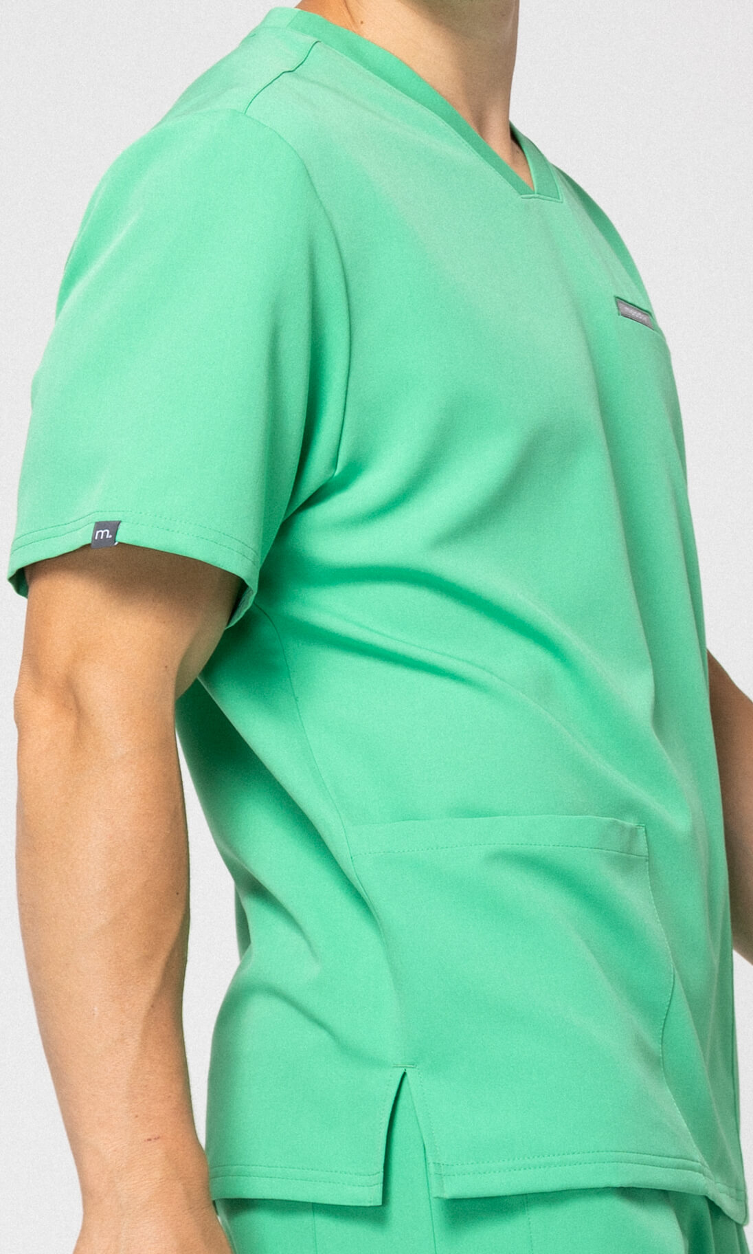 sporty-light-green-bluza-detal